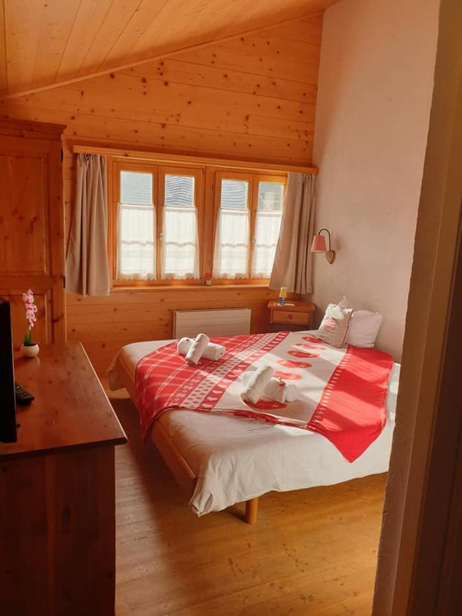 Auberge De L'Ours Vers L'Eglise エクステリア 写真