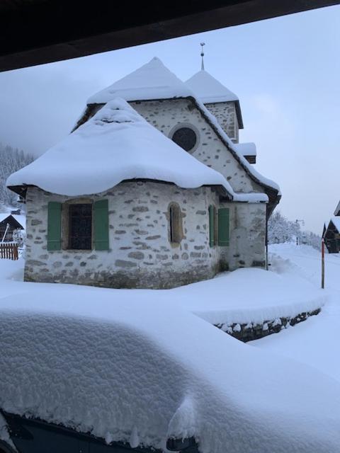 Auberge De L'Ours Vers L'Eglise エクステリア 写真