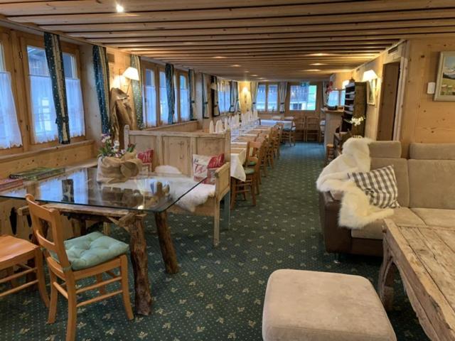 Auberge De L'Ours Vers L'Eglise エクステリア 写真